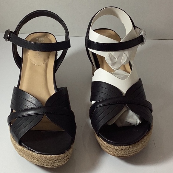 Kenneth Cole Reaction Comi Almond Toe Wedge Sandals - Picture 6 of 13